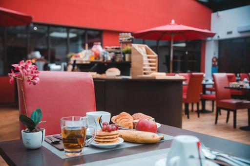 Zenia Hotel & Spa Καμπραί Εξωτερικό φωτογραφία